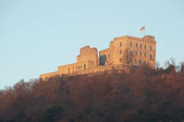 Hambacher Schloss im Herbst