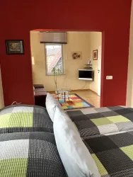 Schlafzimmer Blick Richtung Wohnzimmer