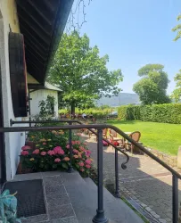 Holzhof2