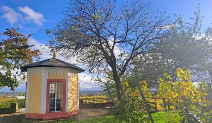 König Ludwig Pavillon im Herbst