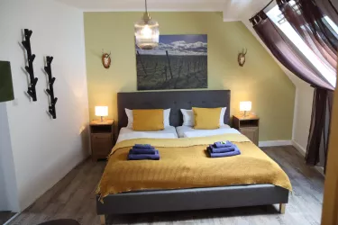 Schlafzimmer Doppelbett