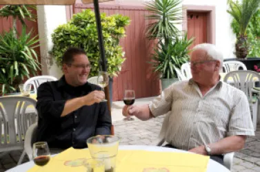 Vater & Sohn ©Weingut Hans Abel