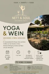 Eine Veranstaltungsankündigung für Yoga und Wein im Weingut Wege Müller. Gäste können sich auf einen Sommerabend mit Yoga, Weinproben und kleinen Snacks freuen.