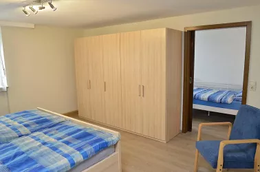 Schlafzimmer und zweiter Schlafraum, 4 Betten