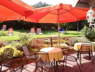 Frühstücken im Garten