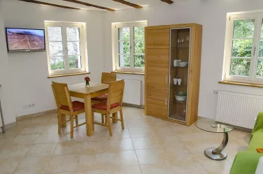 Apartment Biengarten - Wohnraum mit Essbereich