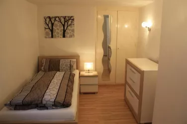 kleines Schlafzimmer
