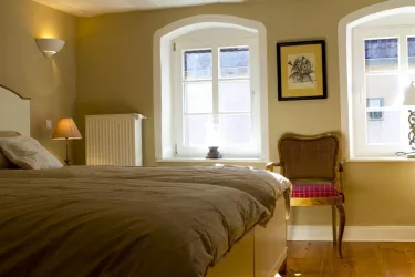 Schlafzimmer 1
