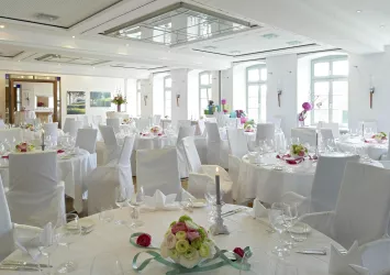 Bankett_RaumHochzeit
