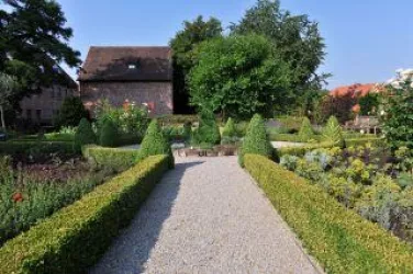 Kräutergarten (© Archiv: Kloster Hornbach)