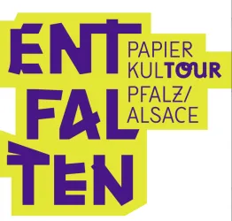 Ein modernes Logo für die Papierkultour in der Pfalz/Alsace. Die lebendigen Farben und Schriften weisen auf ein kreatives Event hin.