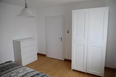 Schlafzimmer, la chambre à coucher (© Johannes Kuntz)