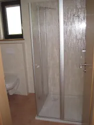Badezimmer-Dusche Haus Adler