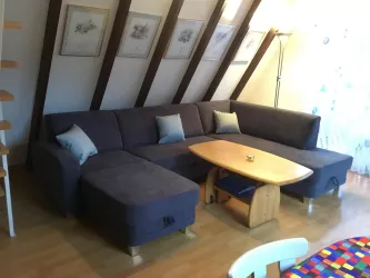 128 Wohnbereich