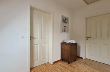 Flur OG