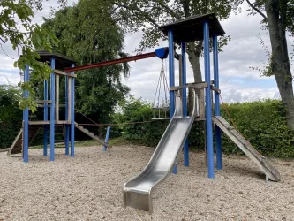 Rutsche Spielplatz Gartenstraße Bornheim