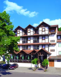 Hotel-Restaurant Blick zum Maimont