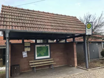 Bushaltestelle Ludwigswinkel Zollhaus (© Adrian Stilgenbauer)