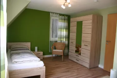 Schlafzimmer 3