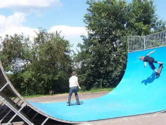 Heltersberg Skaterspielplatz 2 (© Touristikbüro Holzland/Sickinger Höhe)