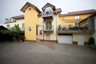 Hausansicht von hinten