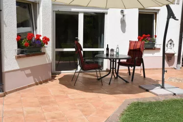 Terrasse (© Christian Ofer)