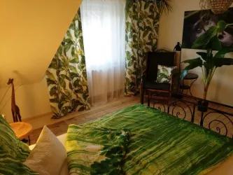 Schlafzimmer 2.OG DZ  ab dem 6. Gast geöffnet