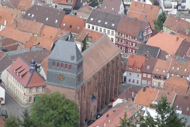 Blick auf ehemalige Klosterkirche und Zunfthaus