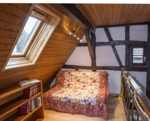 Leseecke oder Schlafcouch in der Galerie