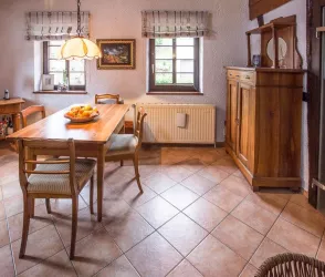 Ferienhaus Trifels Essbereich (© Andreas Becker)