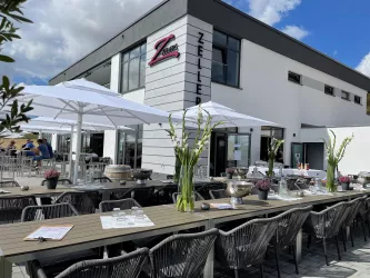 Zellers -Terrasse