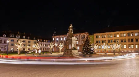 Paradeplatz bei Nacht-Winter-Tannenbaum-7476a