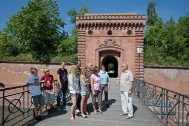 Stadtführung am Weißenburger Tor (© Südpfalz-Tourismus e.V., Norman P. Krauss)