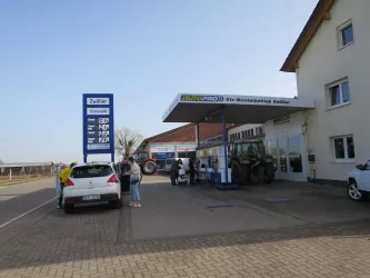 Tankstelle & Landmaschinen Zwißler