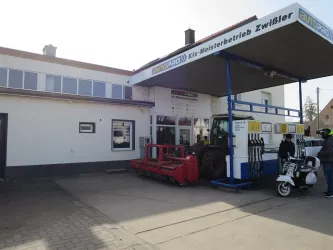 Tankstelle & Landmaschinen Zwißler