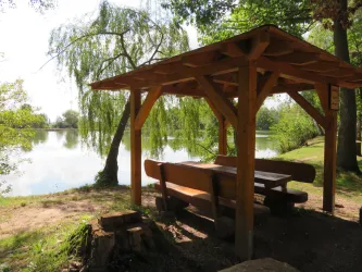 Rastplatz am Bärensee und Queichtalradweg