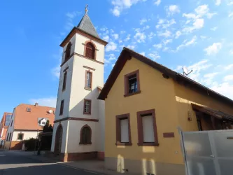 Kath. Kirche Bild 2 (© EM)