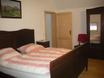 Schlafzimmer 2