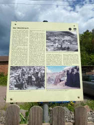 Informationstafel "Der Steinbruch" (© Verein SÜW Annweiler e.V.)