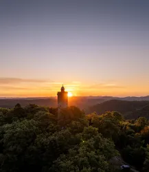 Luitpoldturm bei Sonnenaufgang