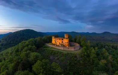 Burg Gräfenstein am Abend