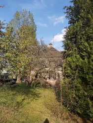Im Garten (© Archiv: Hostel Forsthaus)