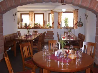 Weinprobierstube Weber (© Weingut Weber)