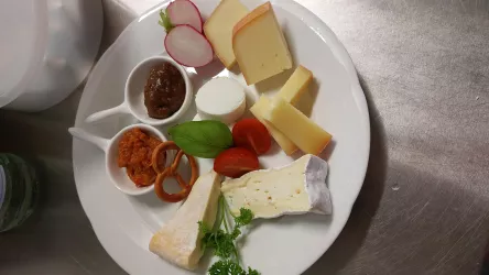 Käseteller (© Weingut Wind-Rabold)