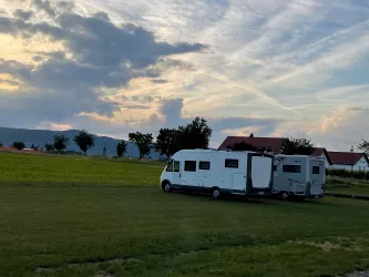Wohnmobilstellplatz (© Weingut Geißert)