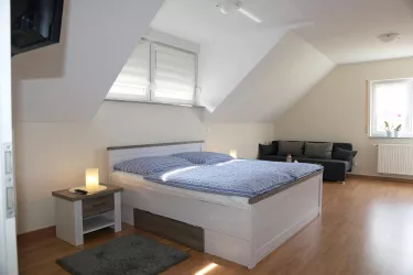 Schlafzimmer 1 (© Fam Geissert)