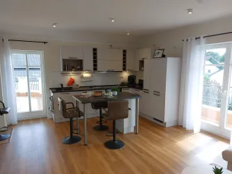 Küche der Fewo mit Insel