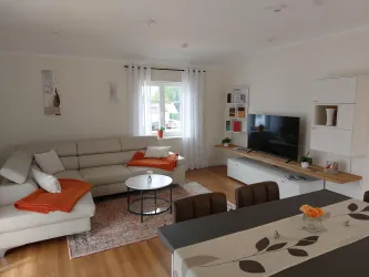 Wohnzimmer mit Küche rd. 30 qm