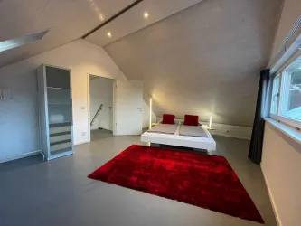 2. Schlafzimmer im OG