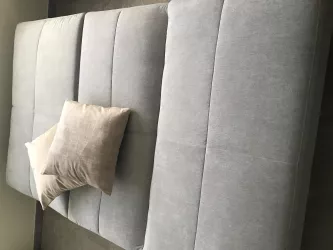 Couch2 (© Annika Hand)